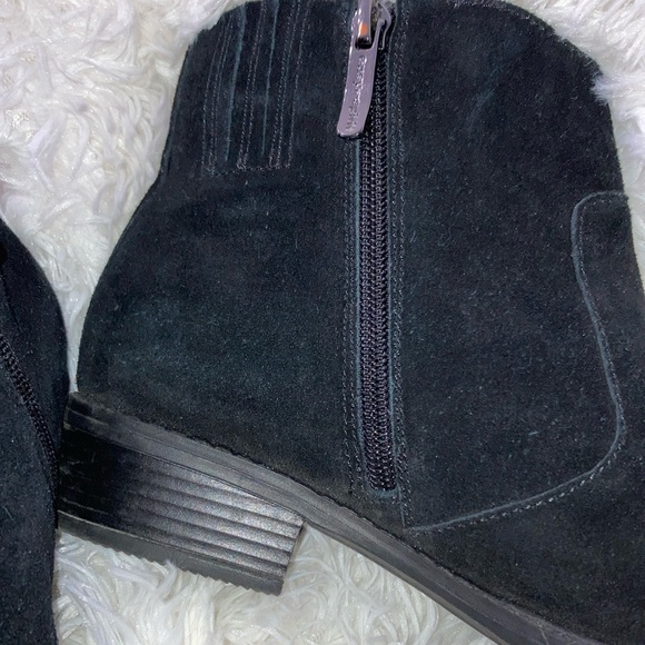 Easy Spirit Black Suede Ankle Boots - Picture 3 of 5